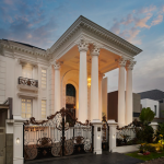 Tips-Memilih-Model-Teras-Rumah-Klasik-agar-Tampil-Menawan