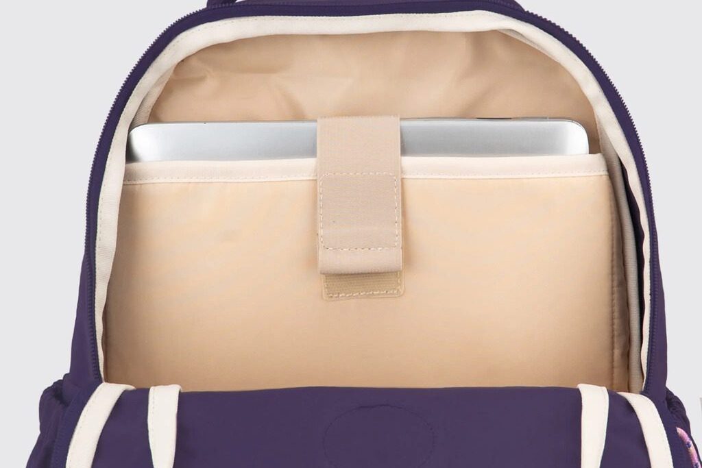Laptop Compartment